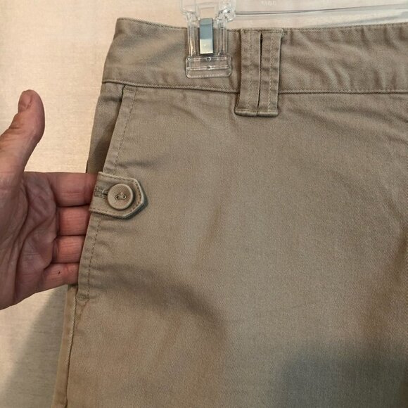 Liz Claiborne New York  Shorts Ladies 10 Khaki - Picture 5 of 11